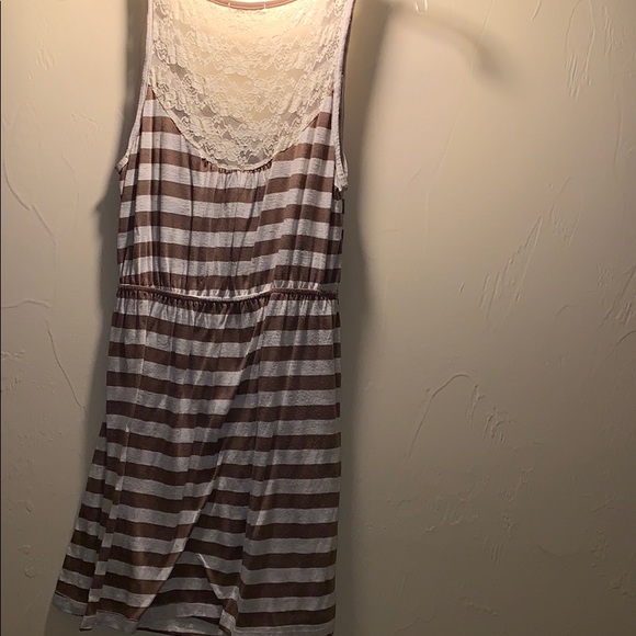 Brown and white summer dress - Picture 2 of 2